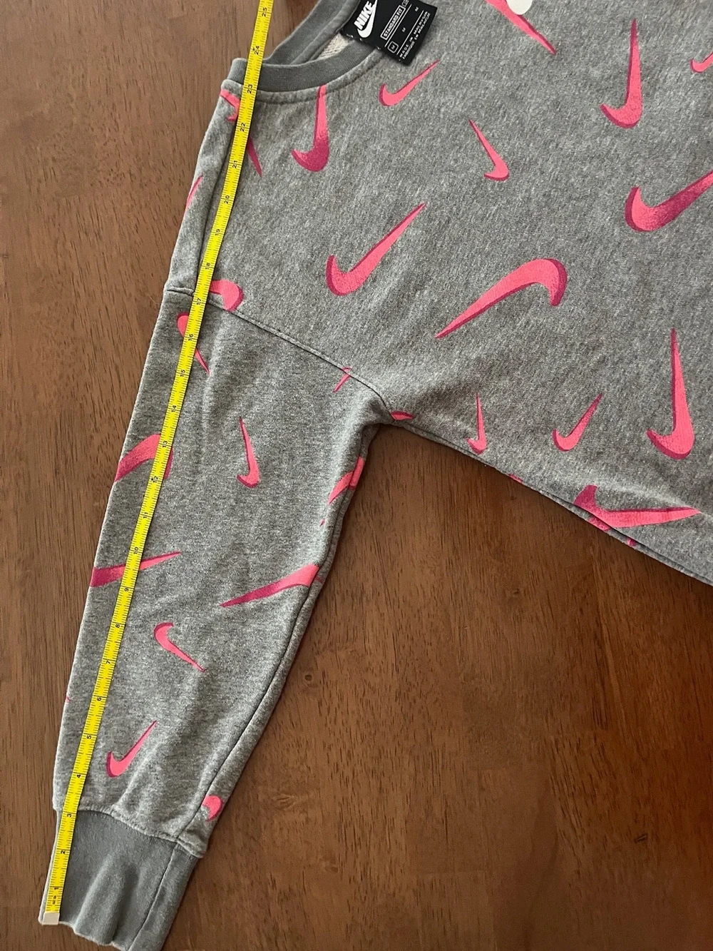 Nike Kids M Gray Crewneck Sweatshirt with Pink Swoosh Pattern